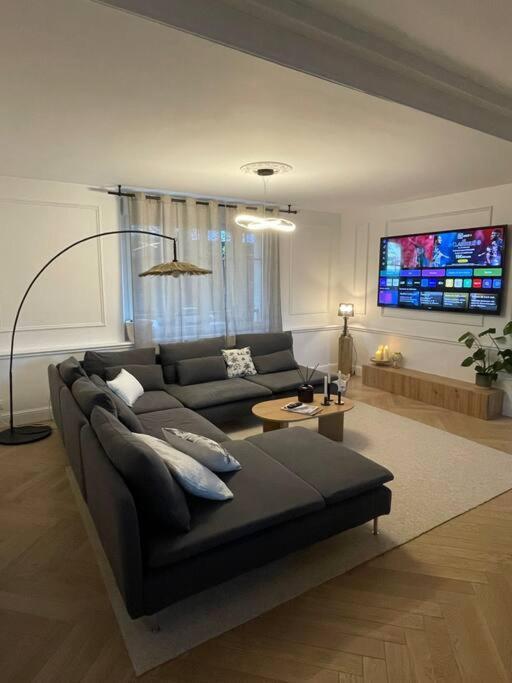 Apartment De Standing A 2 Pas De La Gare *